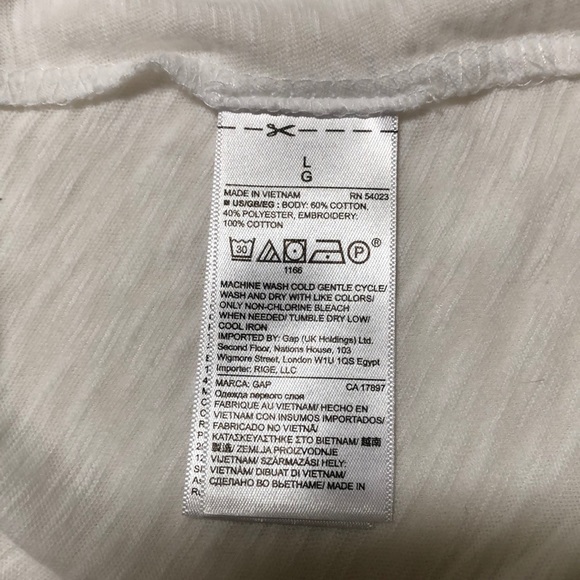 GAP Embroidered Tee w/ruffle cap sleeves - Picture 5 of 7